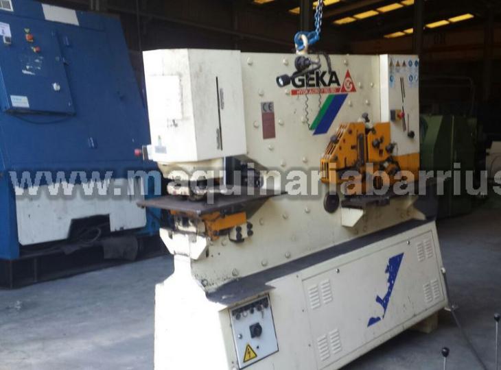 Punching machine GEKA 110 SD with punches